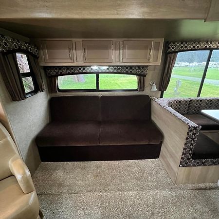 Surfside Glamping Camper Hotel Klamath Kültér fotó