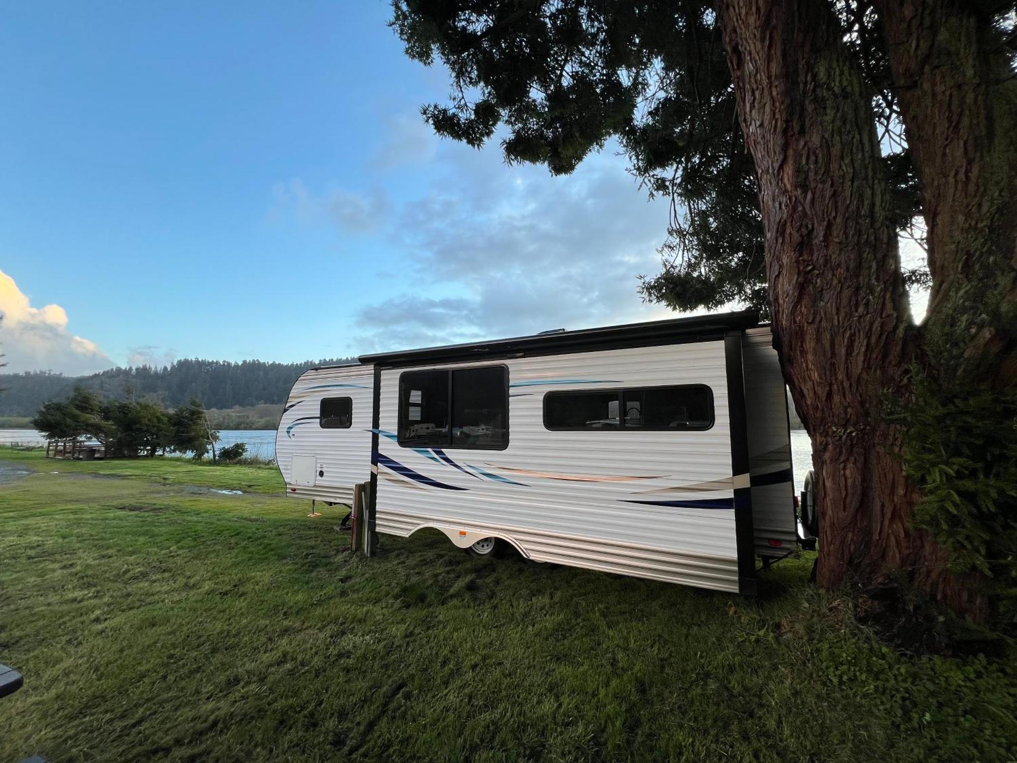 Surfside Glamping Camper Hotel Klamath Kültér fotó